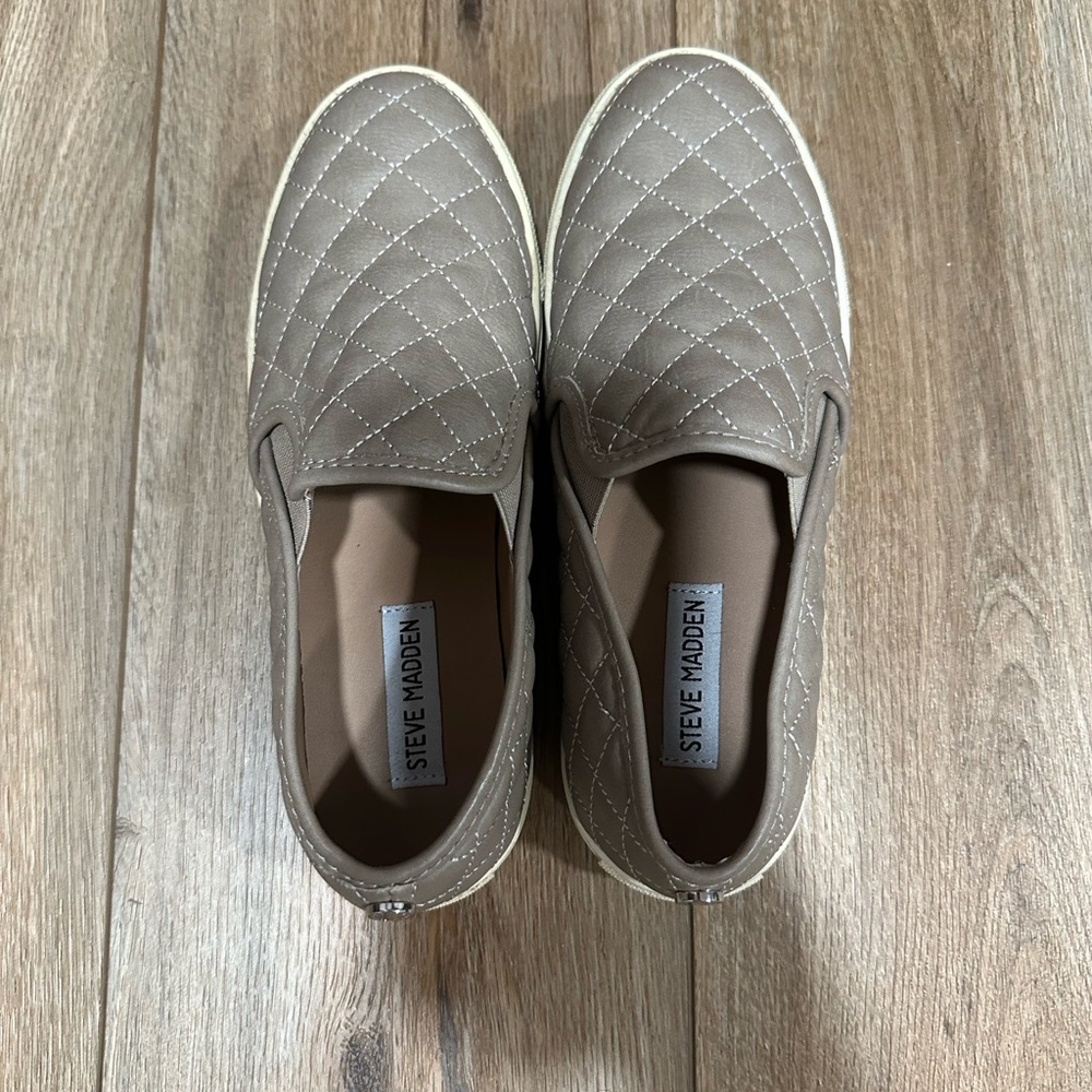 Steve Madden Slip Ons